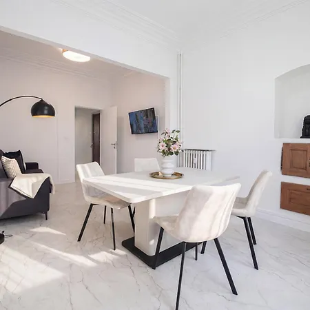 Qult - Blanche * Nice