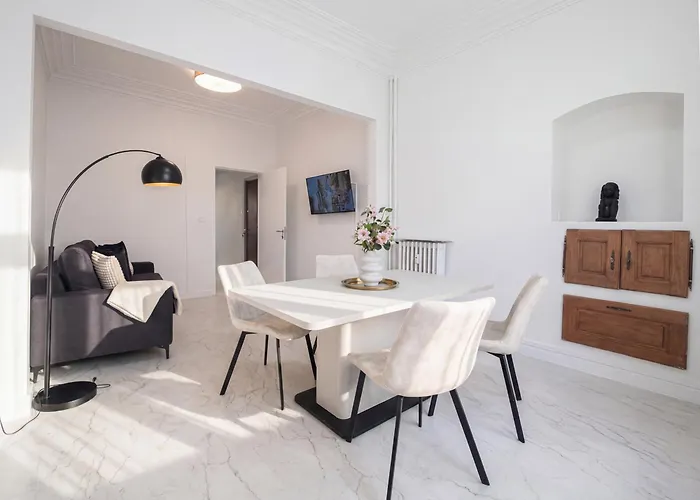 Qult - Blanche * Nice