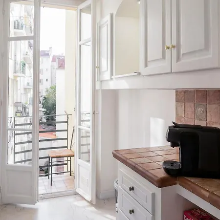 Qult - Blanche ニース